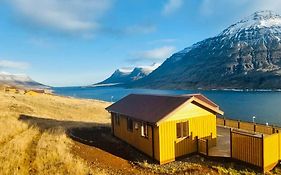 Langahlid Cottages & Hot Tubs